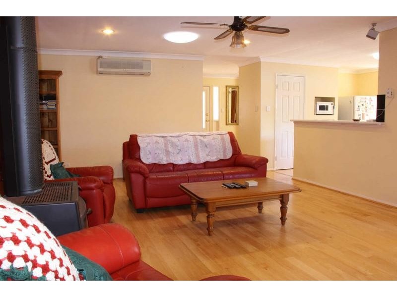 4 Fox Court, Ormeau Hills QLD 4208