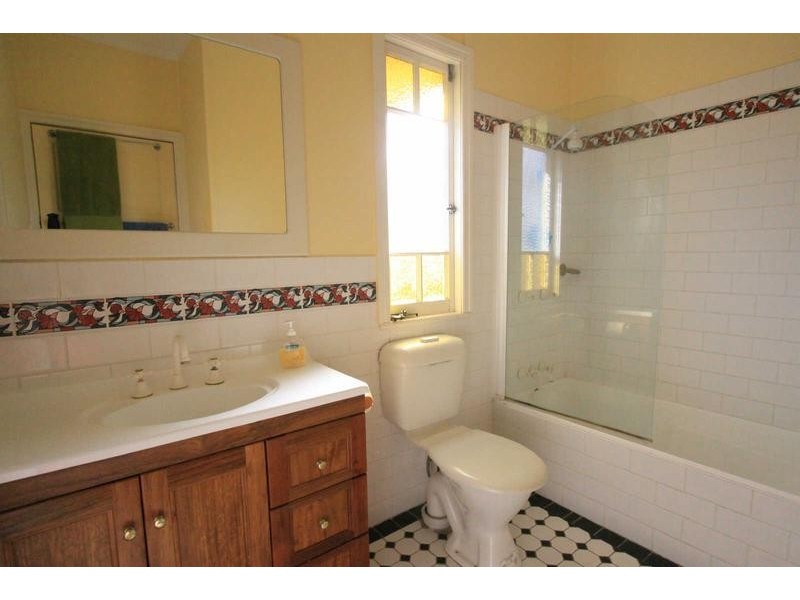 26 Ferrett Street, Sadliers Crossing QLD 4305