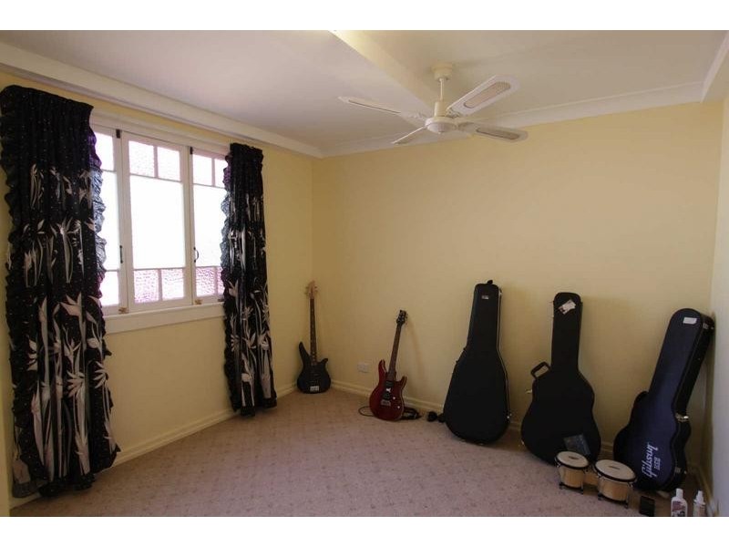 26 Ferrett Street, Sadliers Crossing QLD 4305