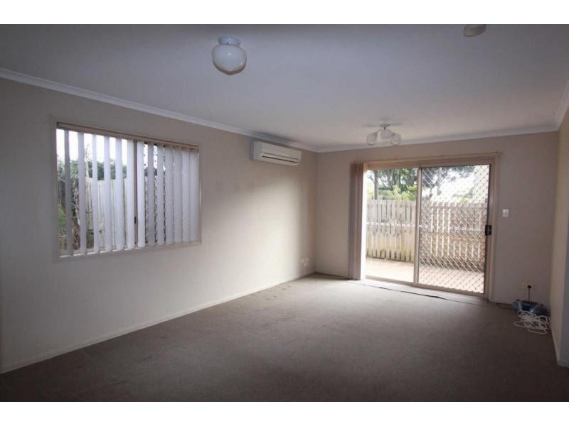 1/13 Booval Street, Booval QLD 4304