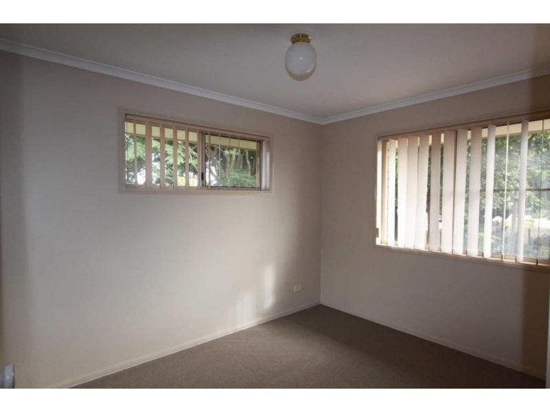 1/13 Booval Street, Booval QLD 4304