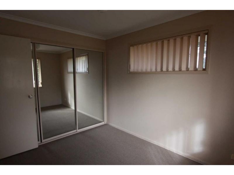 1/13 Booval Street, Booval QLD 4304