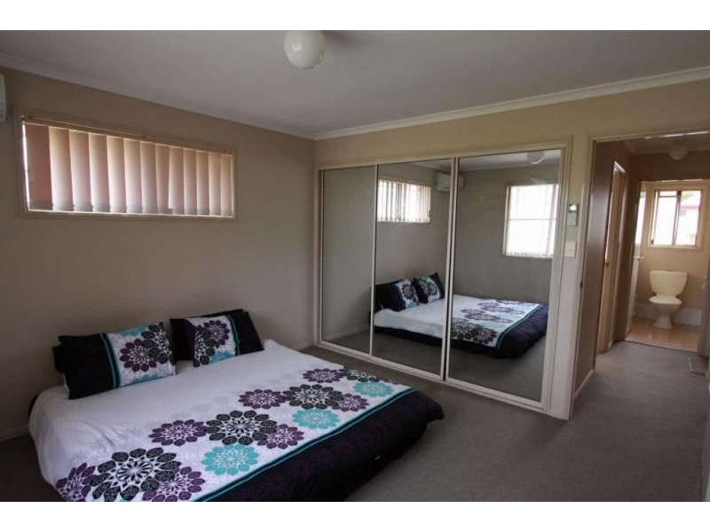 1/13 Booval Street, Booval QLD 4304