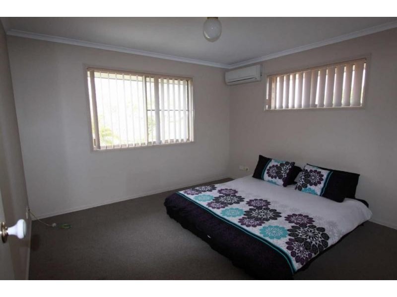 1/13 Booval Street, Booval QLD 4304