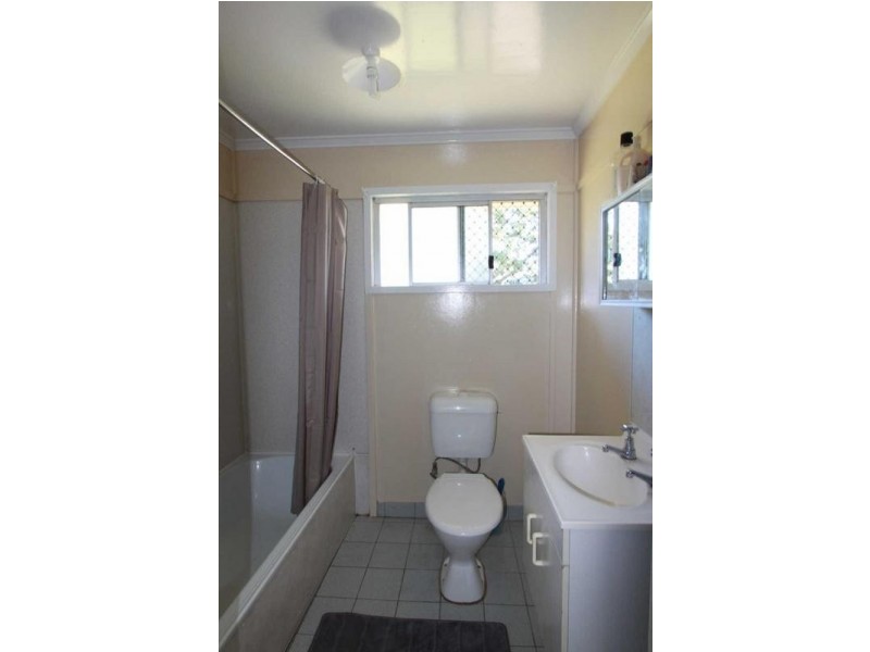 9 Melbourne Street, Brassall QLD 4305