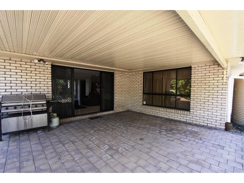 30 Kathleen Place, Yamanto QLD 4305