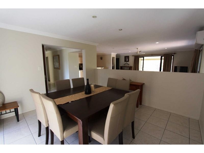 30 Kathleen Place, Yamanto QLD 4305