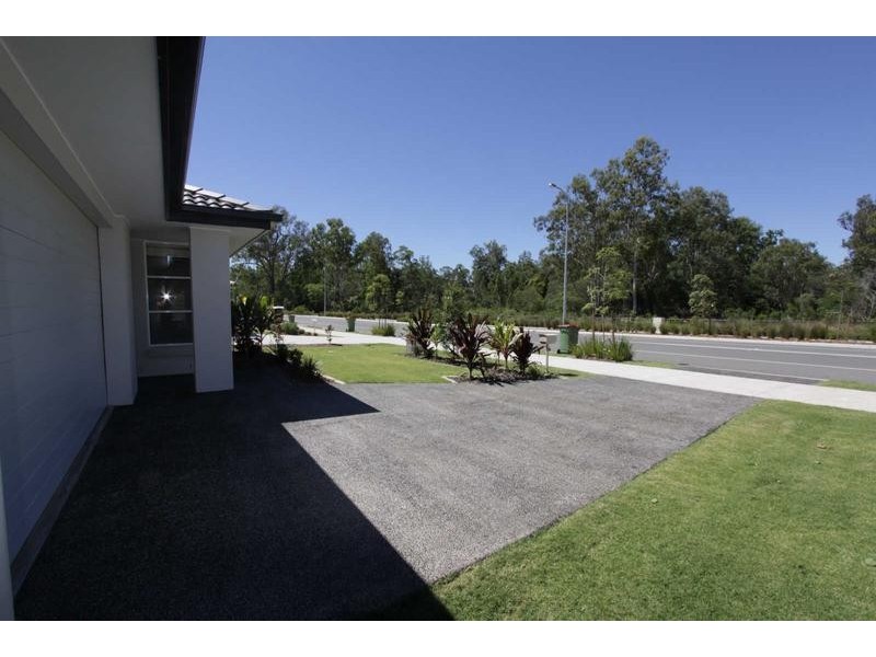 29 Benezet Drive, Augustine Heights QLD 4300