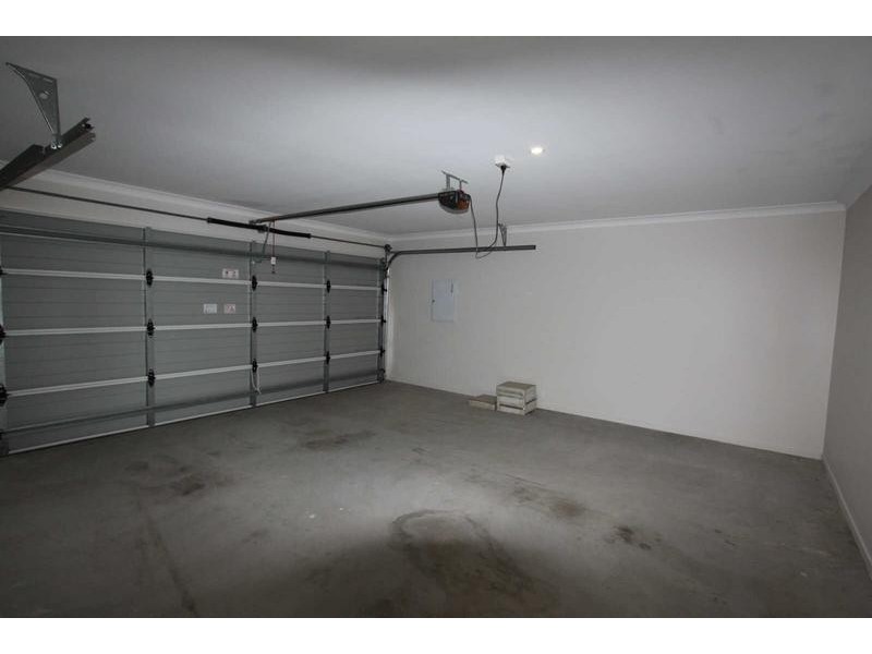 29 Benezet Drive, Augustine Heights QLD 4300