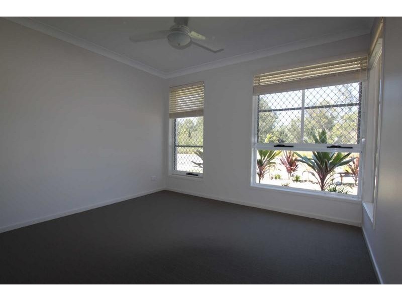 29 Benezet Drive, Augustine Heights QLD 4300