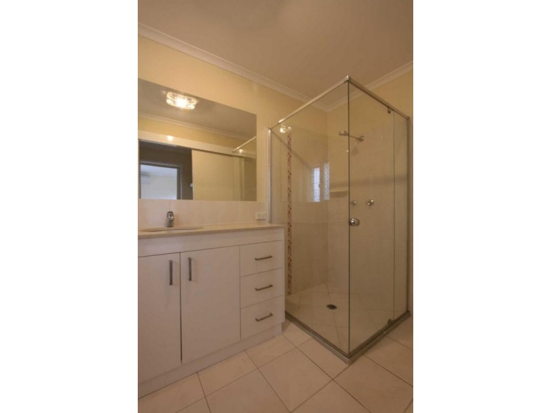 27 Orpheus Street, Robertson QLD 4109