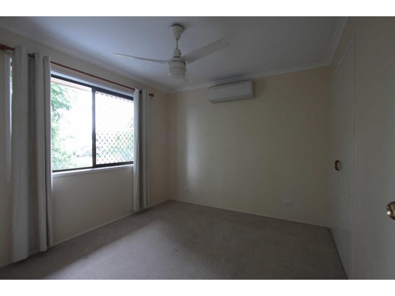 27 Orpheus Street, Robertson QLD 4109