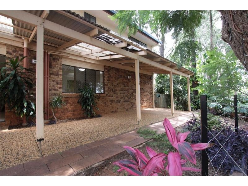 27 Orpheus Street, Robertson QLD 4109