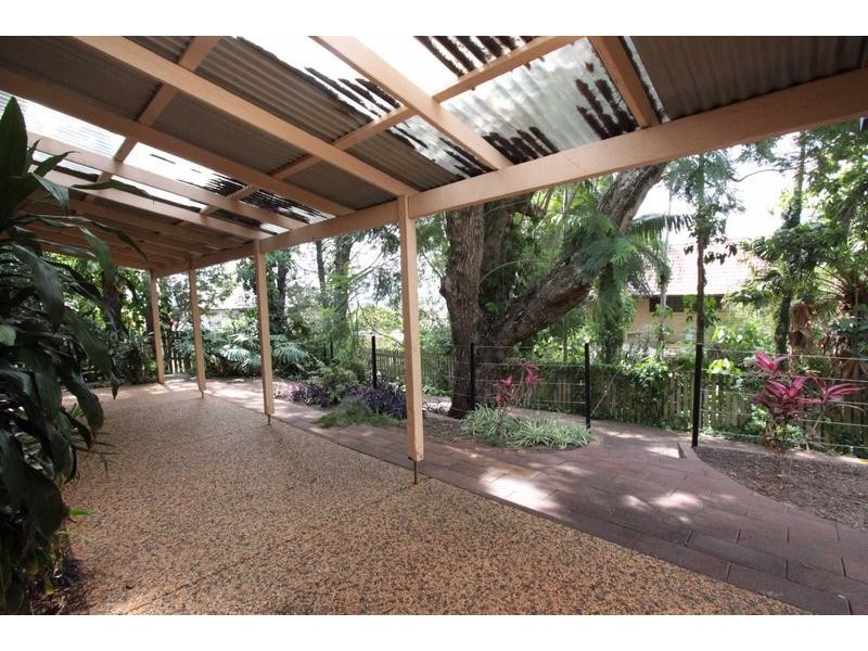 27 Orpheus Street, Robertson QLD 4109