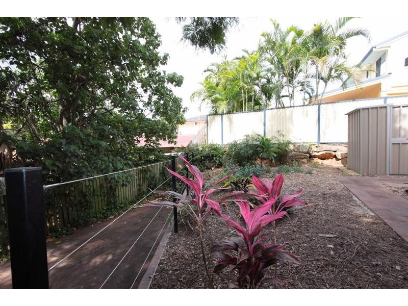 27 Orpheus Street, Robertson QLD 4109