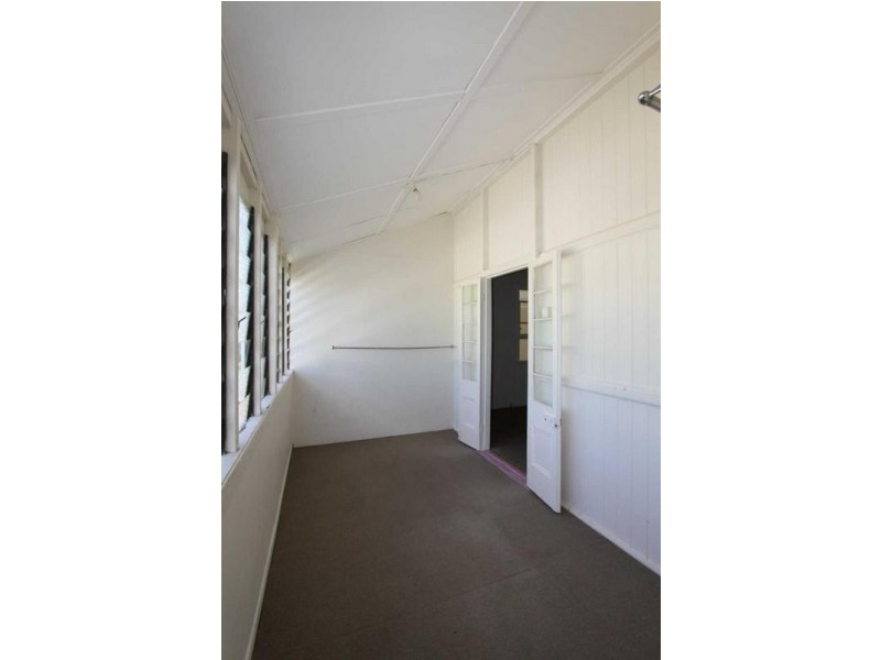 22 Lawrence Street, North Ipswich QLD 4305