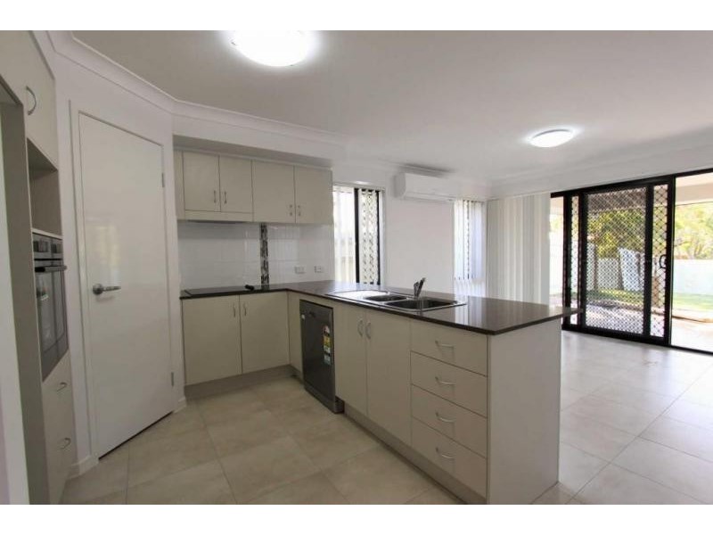 17 Scott Street, Cleveland QLD 4163
