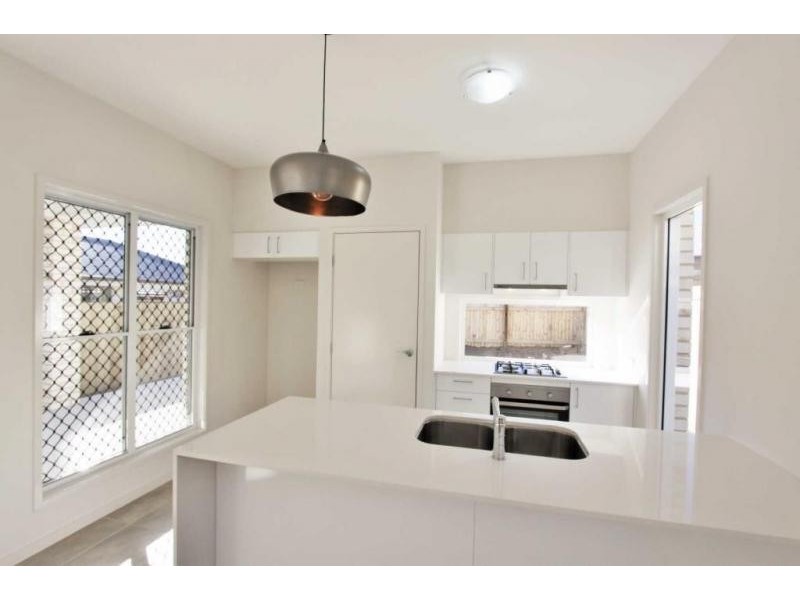 70 Francisca Drive, Augustine Heights QLD 4300