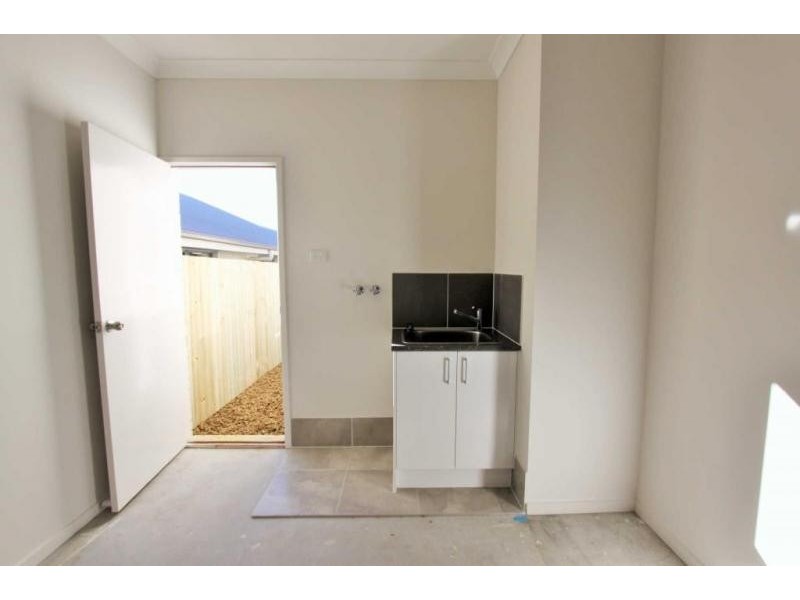 70 Francisca Drive, Augustine Heights QLD 4300