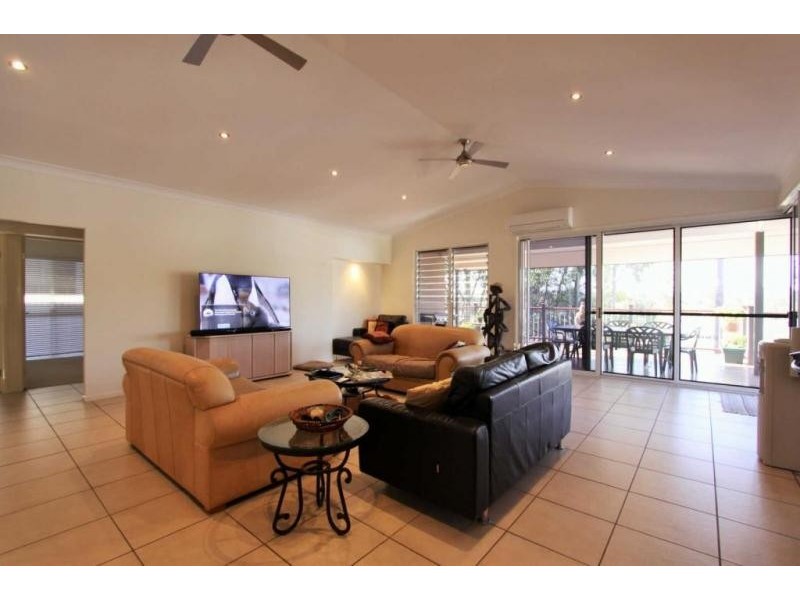 42 Summit Drive, Springfield Lakes QLD 4300