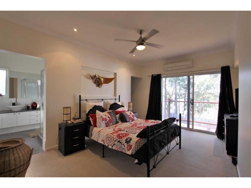 42 Summit Drive, Springfield Lakes QLD 4300