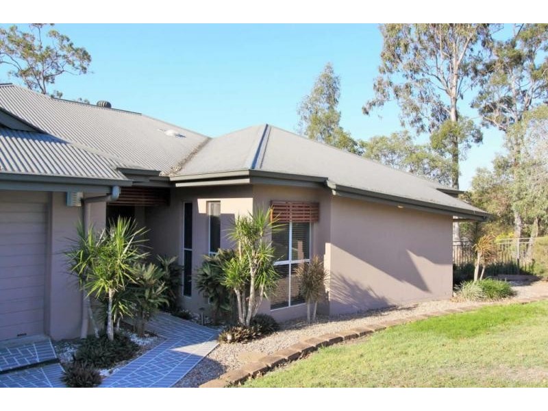 42 Summit Drive, Springfield Lakes QLD 4300