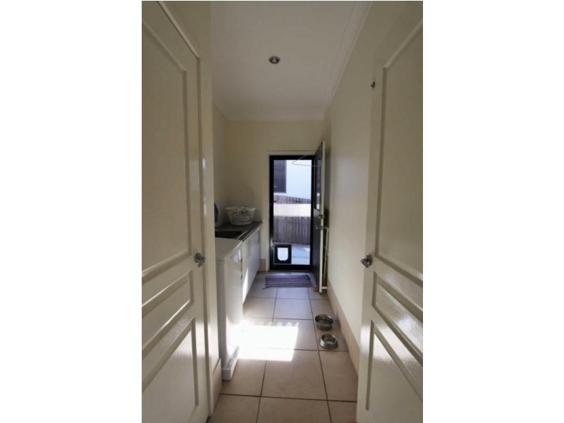 42 Summit Drive, Springfield Lakes QLD 4300