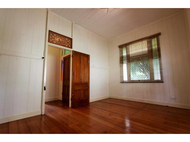 49 Pine Moutain Road, North Ipswich QLD 4305