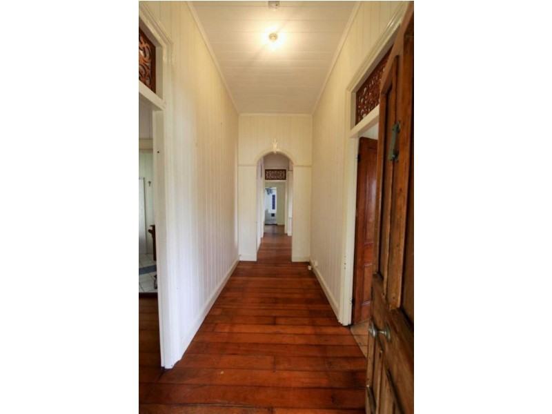 49 Pine Moutain Road, North Ipswich QLD 4305