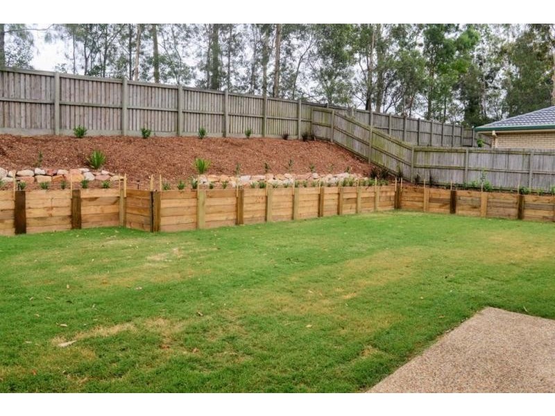 44 Berkshire Place, Springfield Lakes QLD 4300