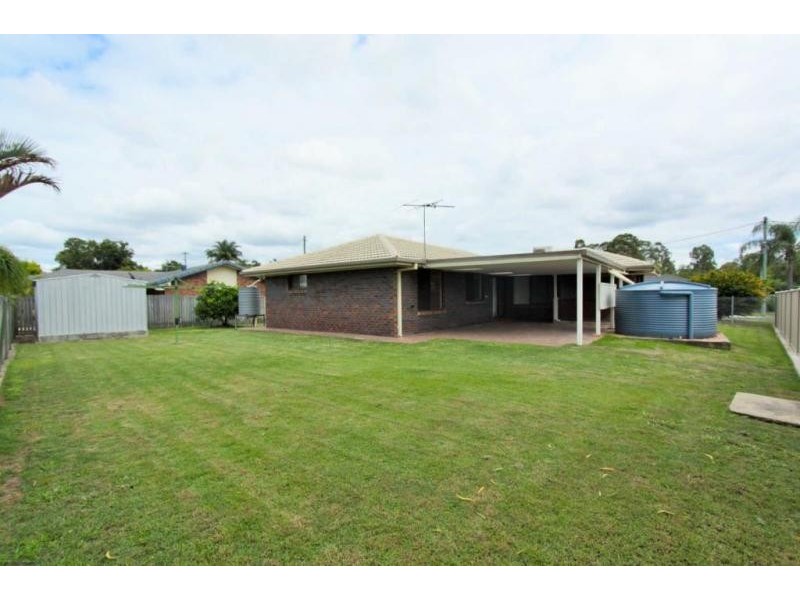 18 Sheppy Place, Yamanto QLD 4305