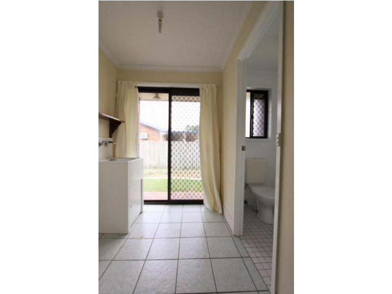 18 Sheppy Place, Yamanto QLD 4305