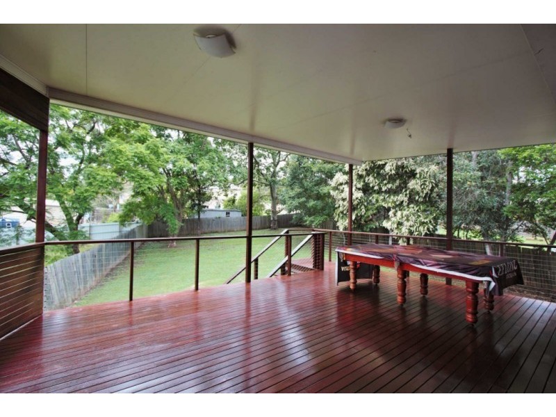 5 Queen Street, Blackstone QLD 4304