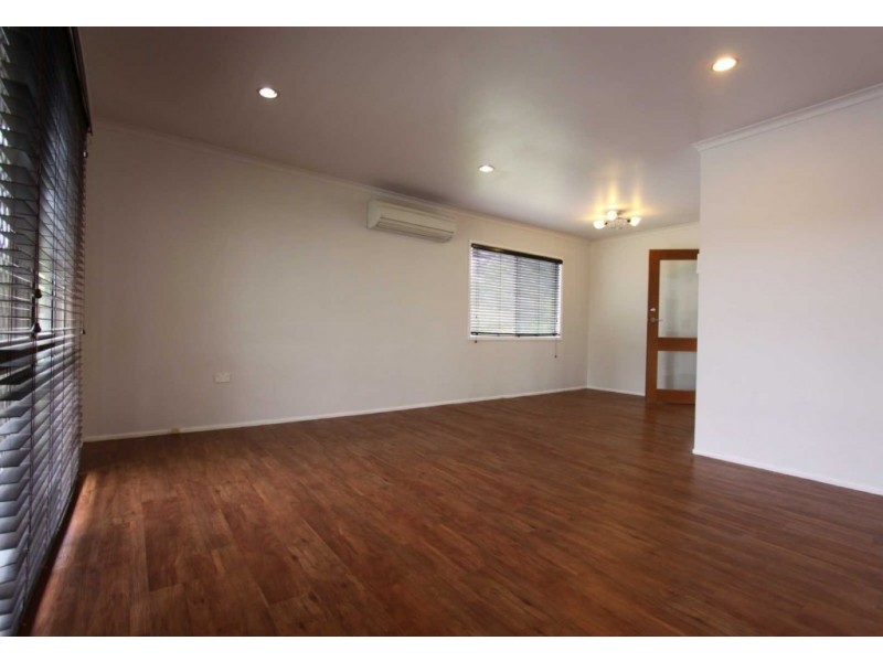 5 Queen Street, Blackstone QLD 4304