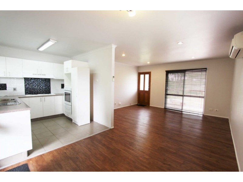 5 Queen Street, Blackstone QLD 4304