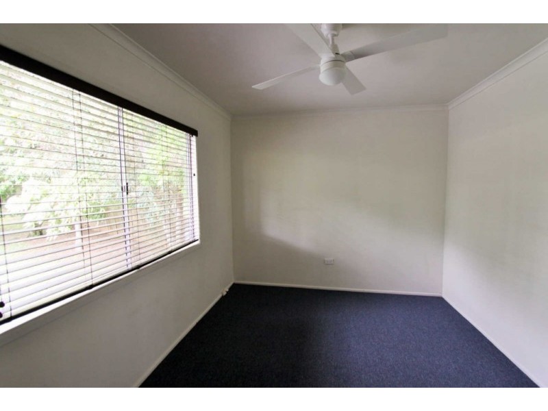 5 Queen Street, Blackstone QLD 4304