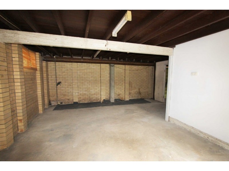 5 Queen Street, Blackstone QLD 4304