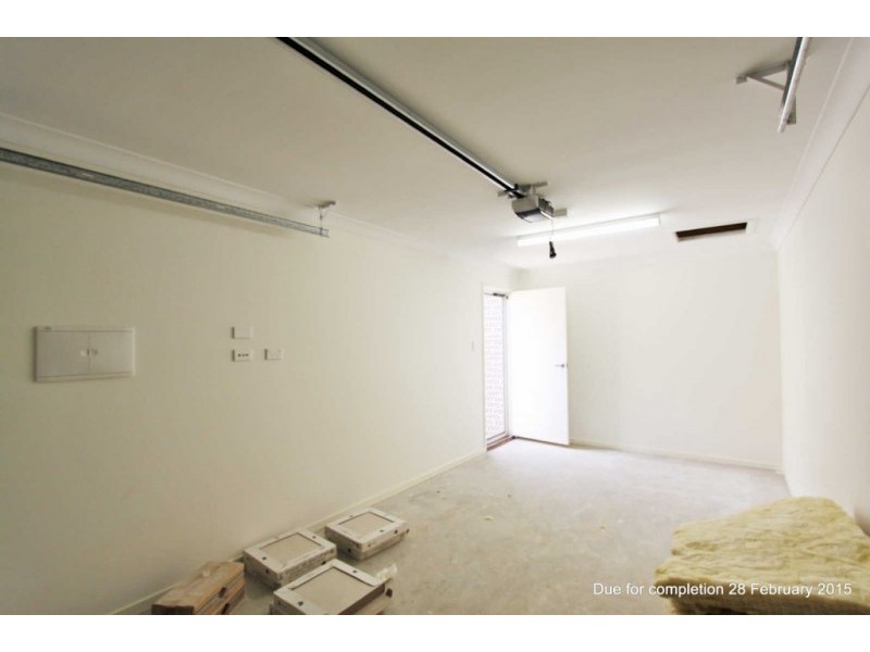 1/5 Catchlove Crescent,, Augustine Heights QLD 4300