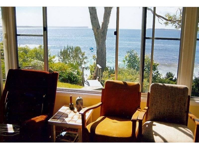 74 Cyrus Street, Hyams Beach NSW 2540