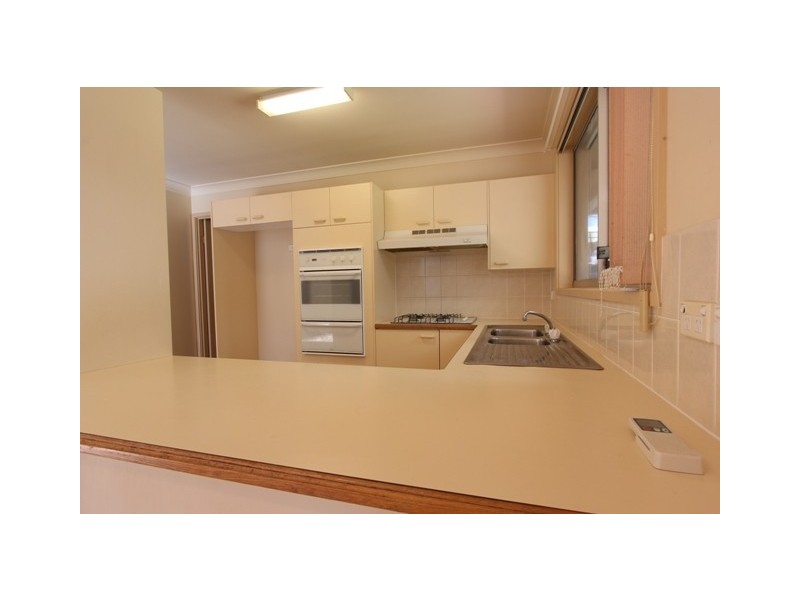32 Corryton Court, Wattle Grove NSW 2173
