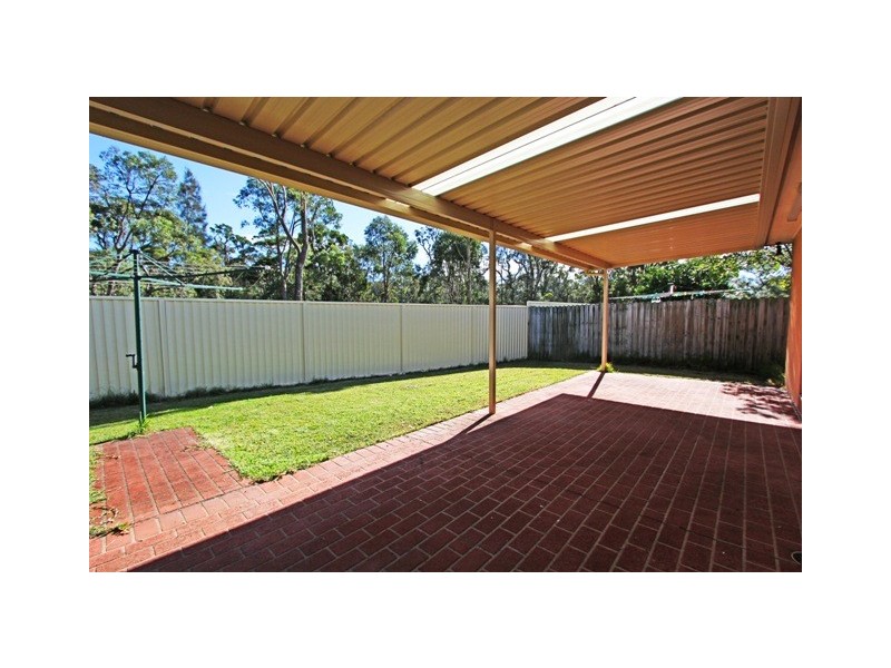 32 Corryton Court, Wattle Grove NSW 2173