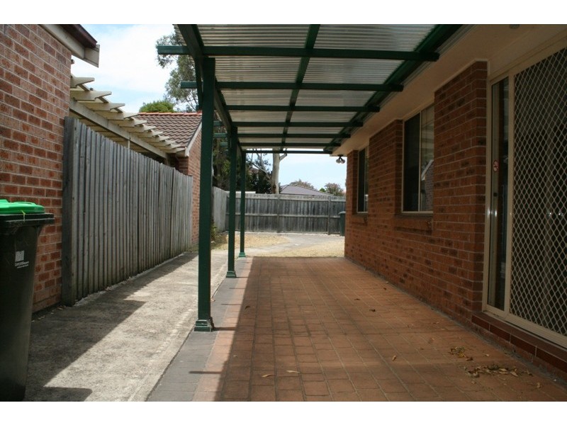 3 Warrego Court, Wattle Grove NSW 2173