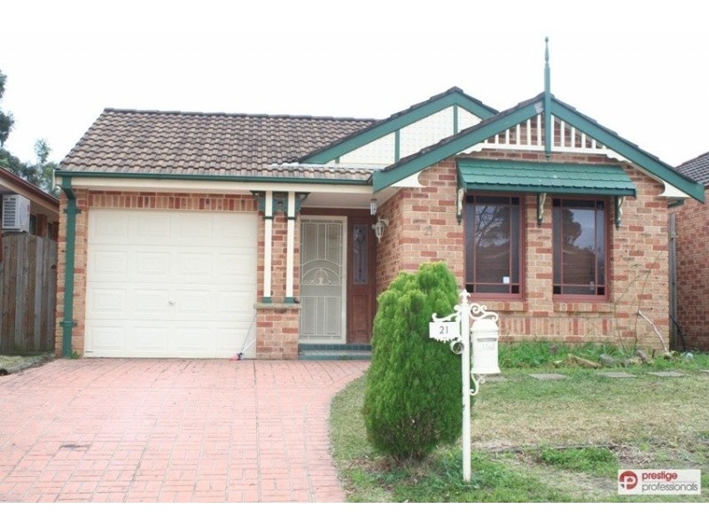 21 Paroo Court, Wattle Grove NSW 2173