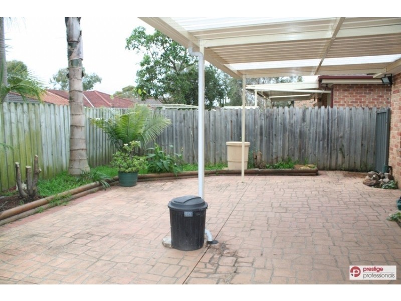 21 Paroo Court, Wattle Grove NSW 2173