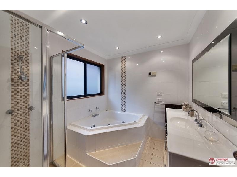 10 Paine Avenue, Moorebank NSW 2170