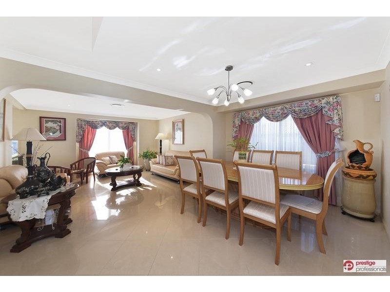 16 Chienti Place, Prestons NSW 2170