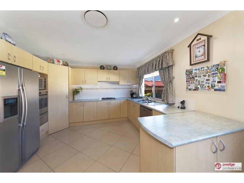 16 Chienti Place, Prestons NSW 2170