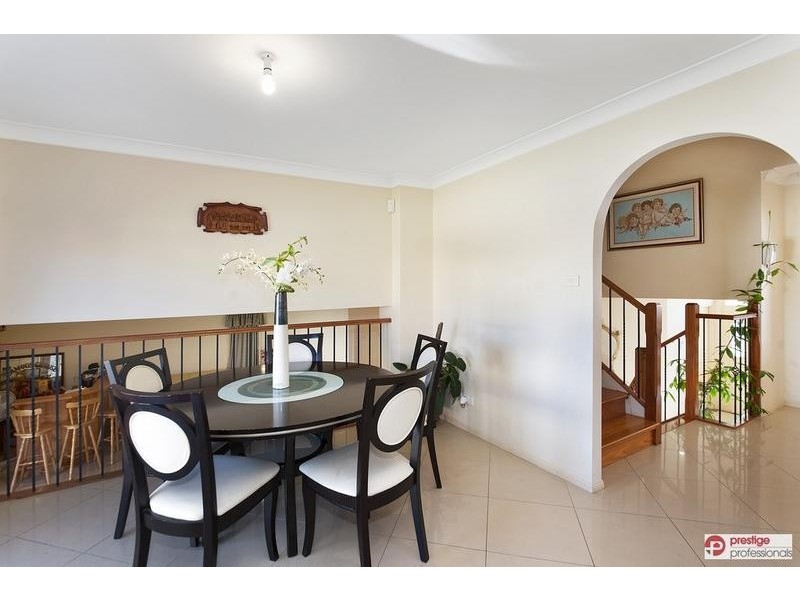 16 Chienti Place, Prestons NSW 2170