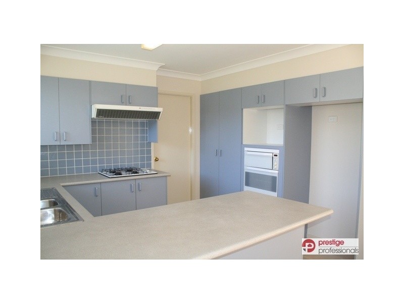 12 Kaputar Court, Wattle Grove NSW 2173