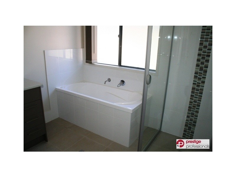 28 Horsley Circuit, Oran Park NSW 2570